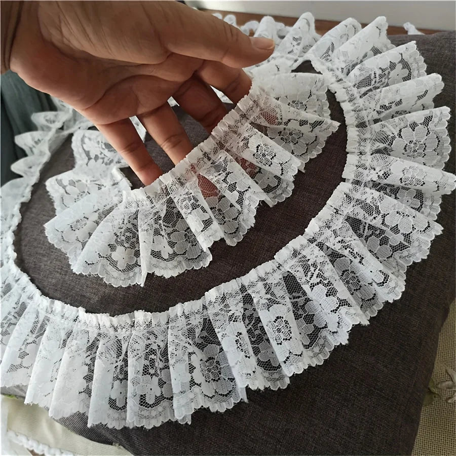 3-Yard Elegant Floral Lace Trim - Ruffled Edge Ribbon in Black & White for Bridal Decor, Dress Collars & DIY Fashion