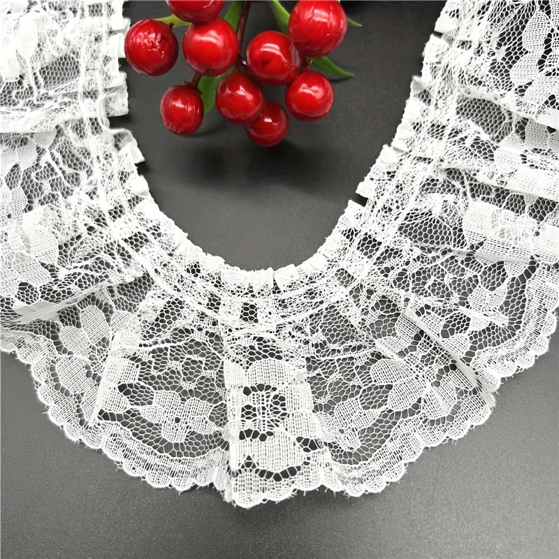 3-Yard Elegant Floral Lace Trim - Ruffled Edge Ribbon in Black & White for Bridal Decor, Dress Collars & DIY Fashion