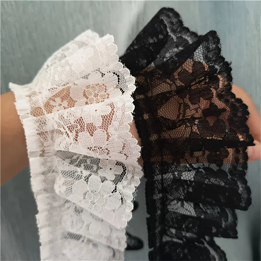 3-Yard Elegant Floral Lace Trim - Ruffled Edge Ribbon in Black & White for Bridal Decor, Dress Collars & DIY Fashion