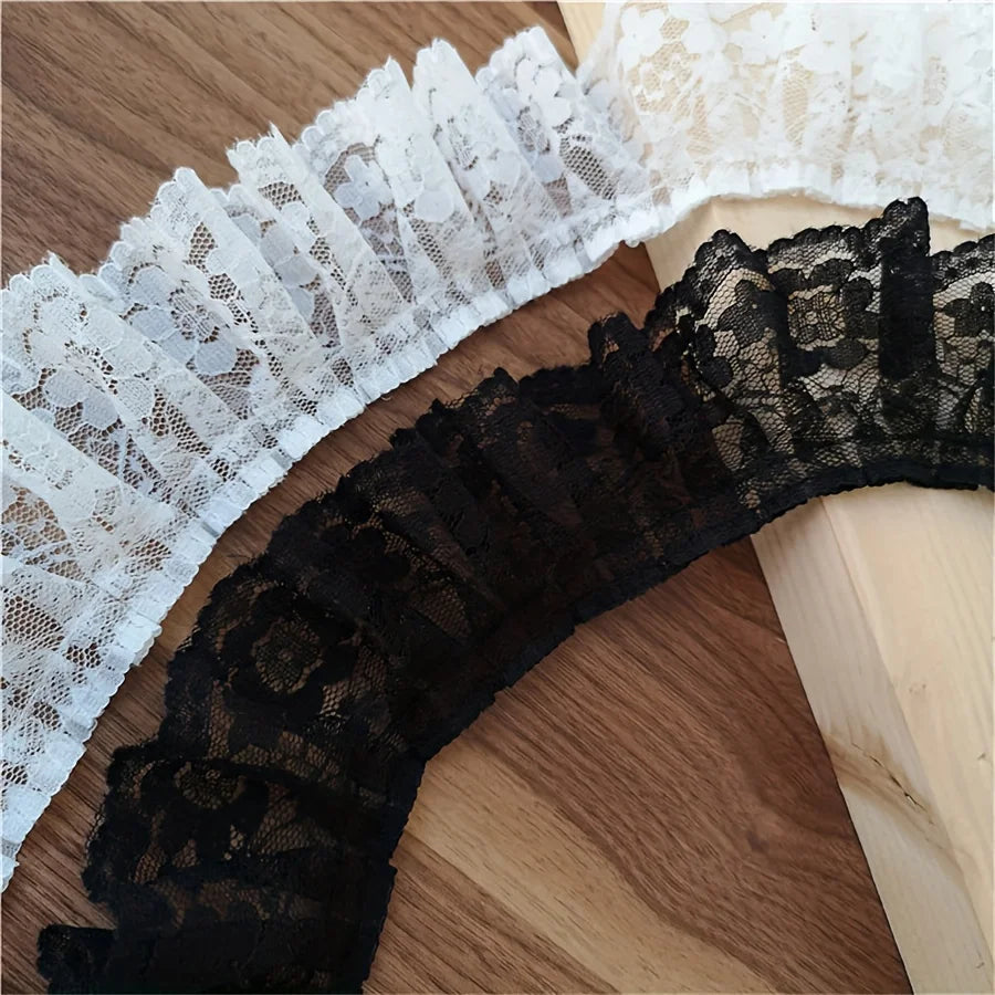 3-Yard Elegant Floral Lace Trim - Ruffled Edge Ribbon in Black & White for Bridal Decor, Dress Collars & DIY Fashion